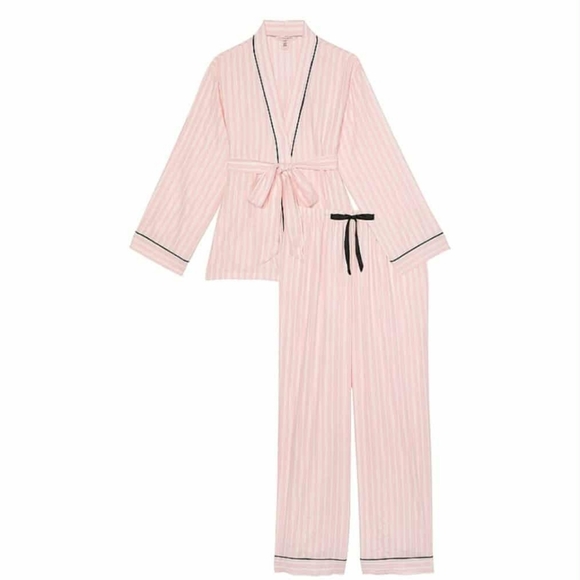 Victoria's Secret Other - Victoria Secret Wrap Flannel PJ set Size XXL NWT